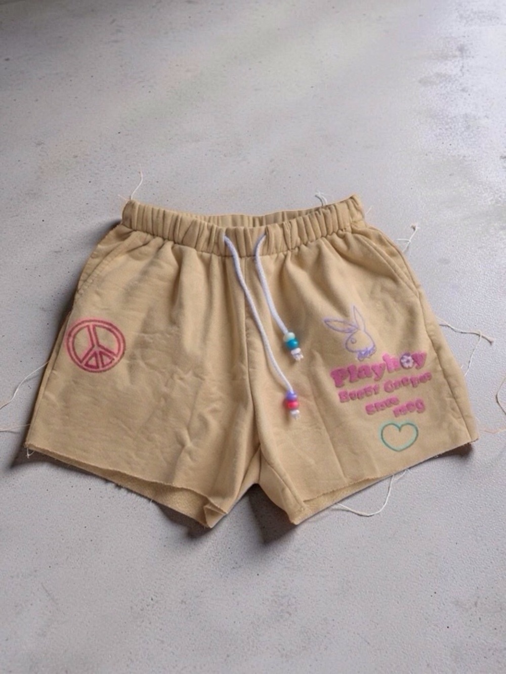 Playboy x PacSun Peace Happy Camper Sweat Shorts S | Y2K Lounge Streetwear